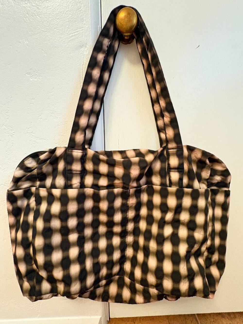 NWOT Baggu Blurred Gingham Cloud Carry On (regular size)